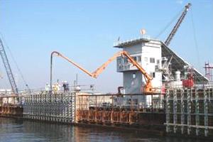 平成17年度新海面処分場Gブロック西側護岸建設工事（その１）